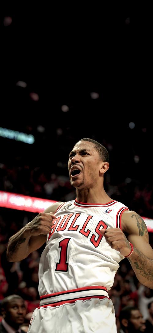 深得球员支持！欧冠不敌曼城后，多位皇马球员发声力挺阿隆索（欧冠负于曼城后，皇马多名球员集体发声力挺阿隆索，队内支持度飙升）