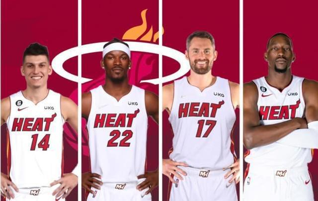 记者：曼联有意阿贾克斯17岁中场乔西-莫基奥（记者称曼联盯上阿贾克斯17岁中场新星乔西-莫基奥）