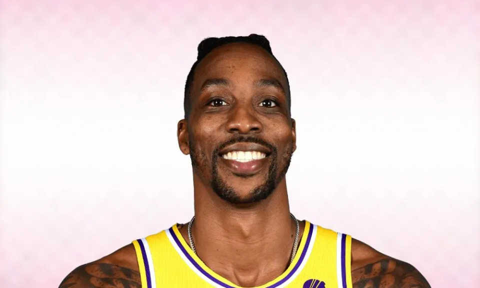 中超：山东泰山客场2-0完胜青岛队（中超：山东泰山客场2-0击退青岛队）