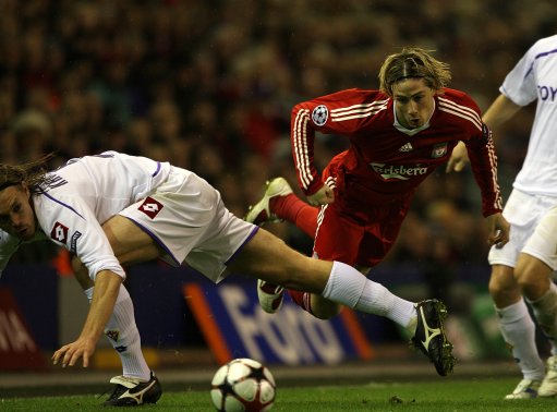 王洪亮：美国巴西身体强太多；若早跟她们踢热身赛或许会好些（王洪亮：美国、巴西对抗强度占优；若早安排热身赛或可改善表现）