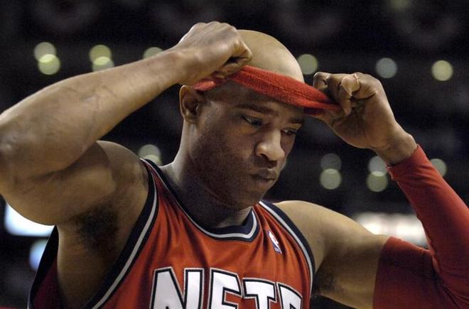 美记爆料：东契奇近期曾向湖人询问能否从雄鹿交易到字母哥（美媒曝：东契奇近日向湖人打听能否从雄鹿换来字母哥）