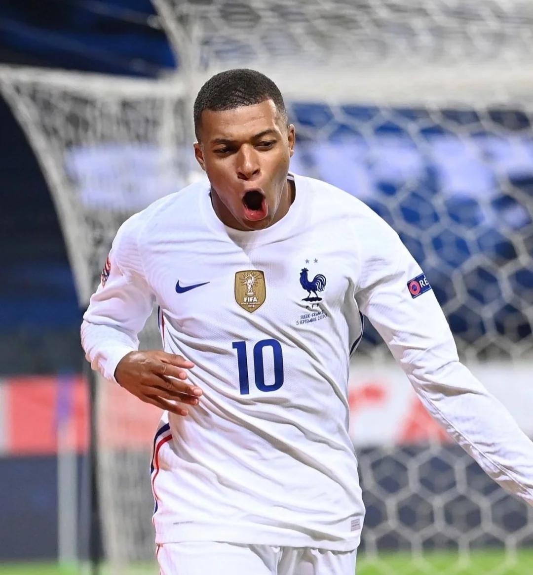 DO：伊萨克将返回英格兰并回归纽卡训练（伊萨克即将回英格兰，归队参加纽卡训练）