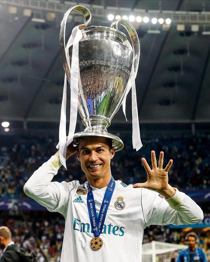 格拉斯纳：带法鹰夺欧联杯冠军永远难忘；格伊是位低调的领袖（格拉斯纳：与法鹰捧起欧联一生难忘；格伊是一位谦逊的领袖）