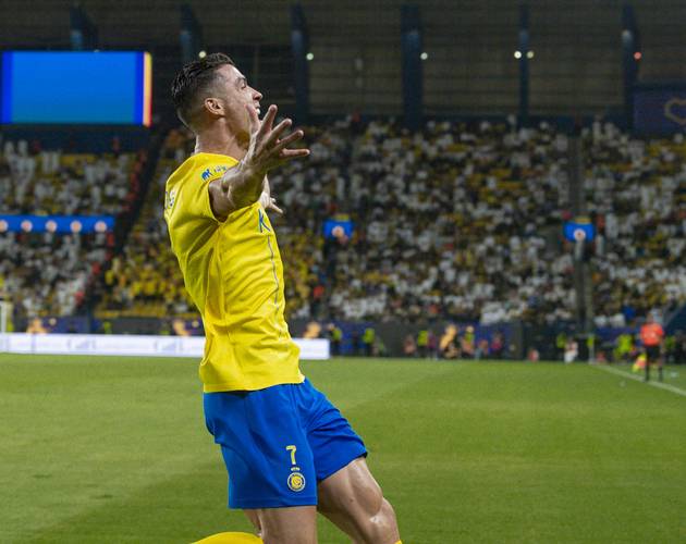 球星撤步跳投太丝滑（球星后撤步跳投行云流水）