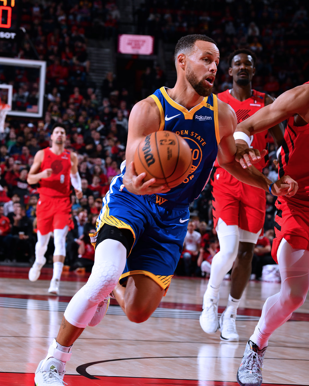 攻击方式似曾相识，皇社球迷骂屡次出格的苏契奇有唐氏综合征（攻击方式再现，皇社球迷以唐氏综合征侮辱屡次出格的苏契奇）