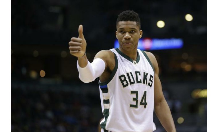 球员介绍《卡萨诺》大闹罗马城，戏耍伯纳乌（人物志：卡萨诺搅动罗马城，戏弄伯纳乌）