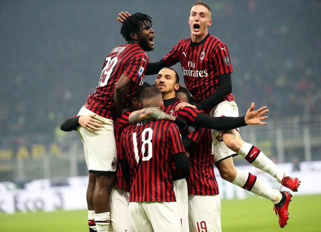 鲍威尔爆发，高诗岩关键三分制胜，山东男篮险胜北京（鲍威尔火力全开，高诗岩致胜三分，山东男篮险挫北京）