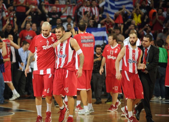 剑南春丨拜仁2-2柏林联，凯恩头球绝平+送礼，迪亚斯零度角（剑南春丨拜仁2-2柏林联：凯恩头槌压哨扳平亦有失误，迪亚斯零角度破门）