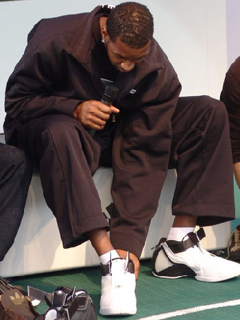 自信满满！戈登：掘金会获得本赛季总冠军，我们是最后的赢家（信心爆棚！戈登豪言：掘金将夺本季总冠军，最终胜利属于我们）