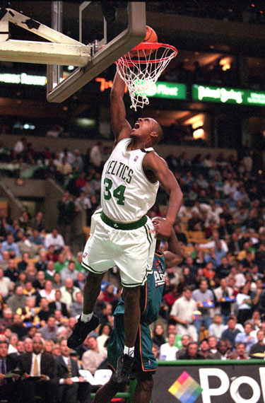 122-110！杨瀚森2分1篮板1助攻1封盖，开拓者客胜骑士结束3连败（开拓者122-110客场击败骑士止三连败，杨瀚森贡献2分1板1助1帽）