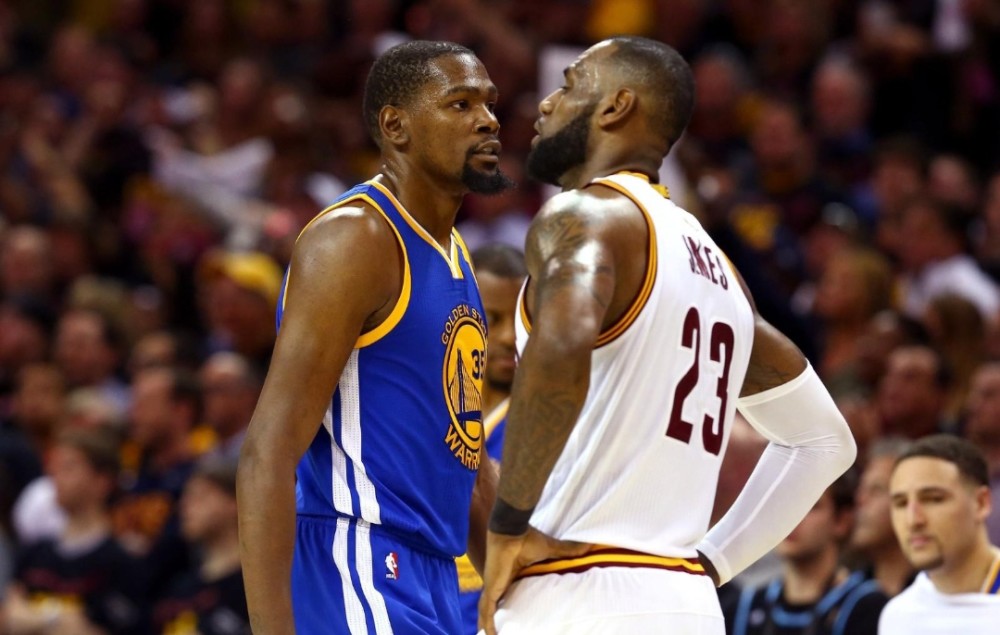 欧冠战报：马杜埃凯双响，马丁内利破门，阿森纳3-0布鲁日（欧冠综述：马杜埃凯梅开二度，马丁内利建功，阿森纳3-0完胜布鲁日）